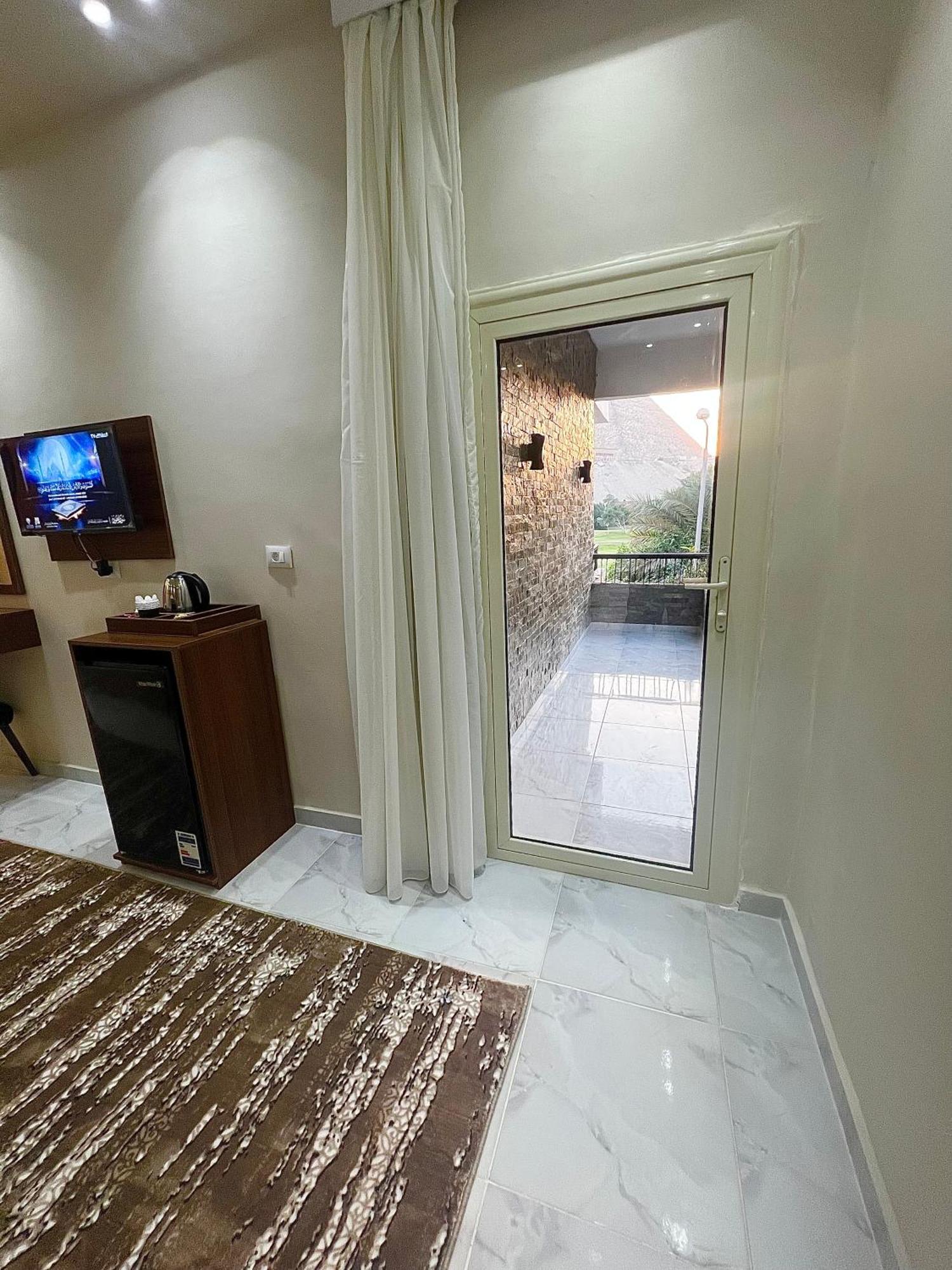 New Glamour Pyramids Hotel Kafret el-Gabal Exterior photo